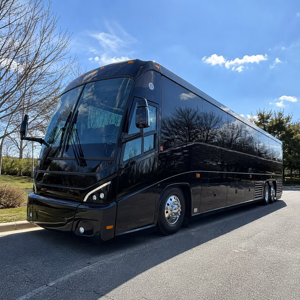 how distance and duration affect charter bus rates in thousand oaks
