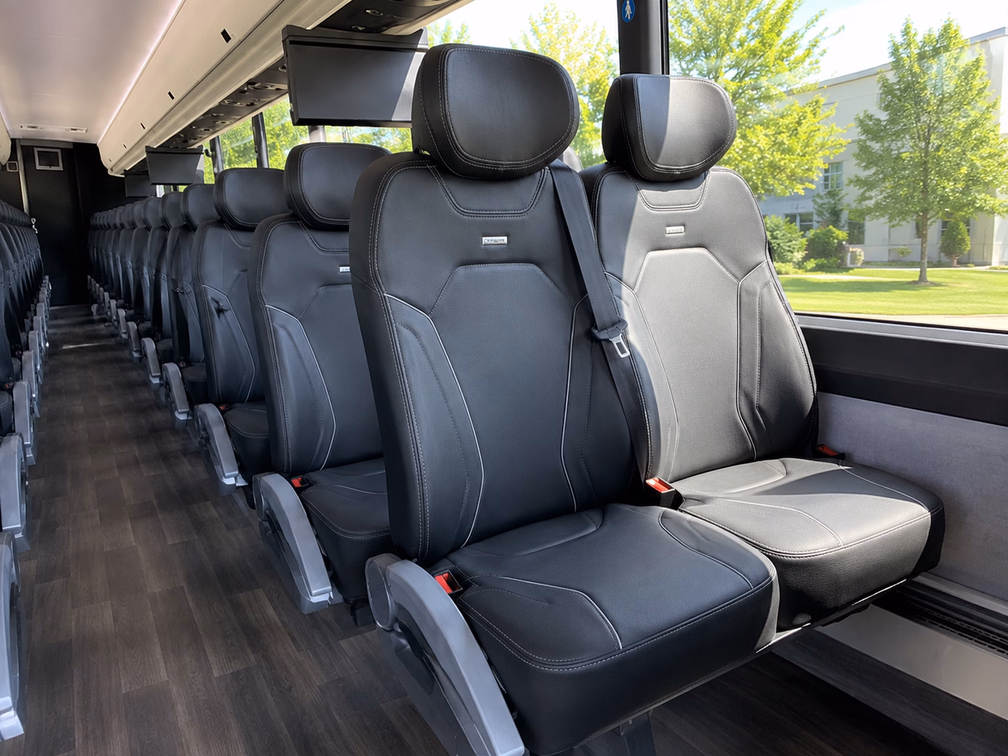 how starting location and deadhead miles affect charter bus rates in thousand oaks