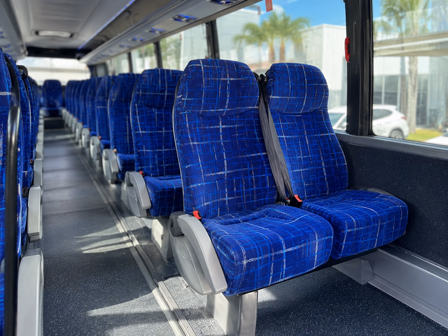how the day of the week changes what a bus costs in thousand oaks california