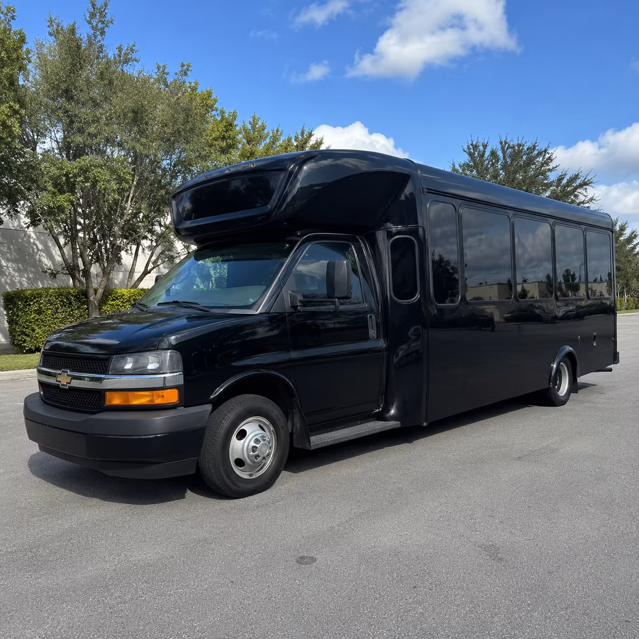 thousand oaks concert party bus rental