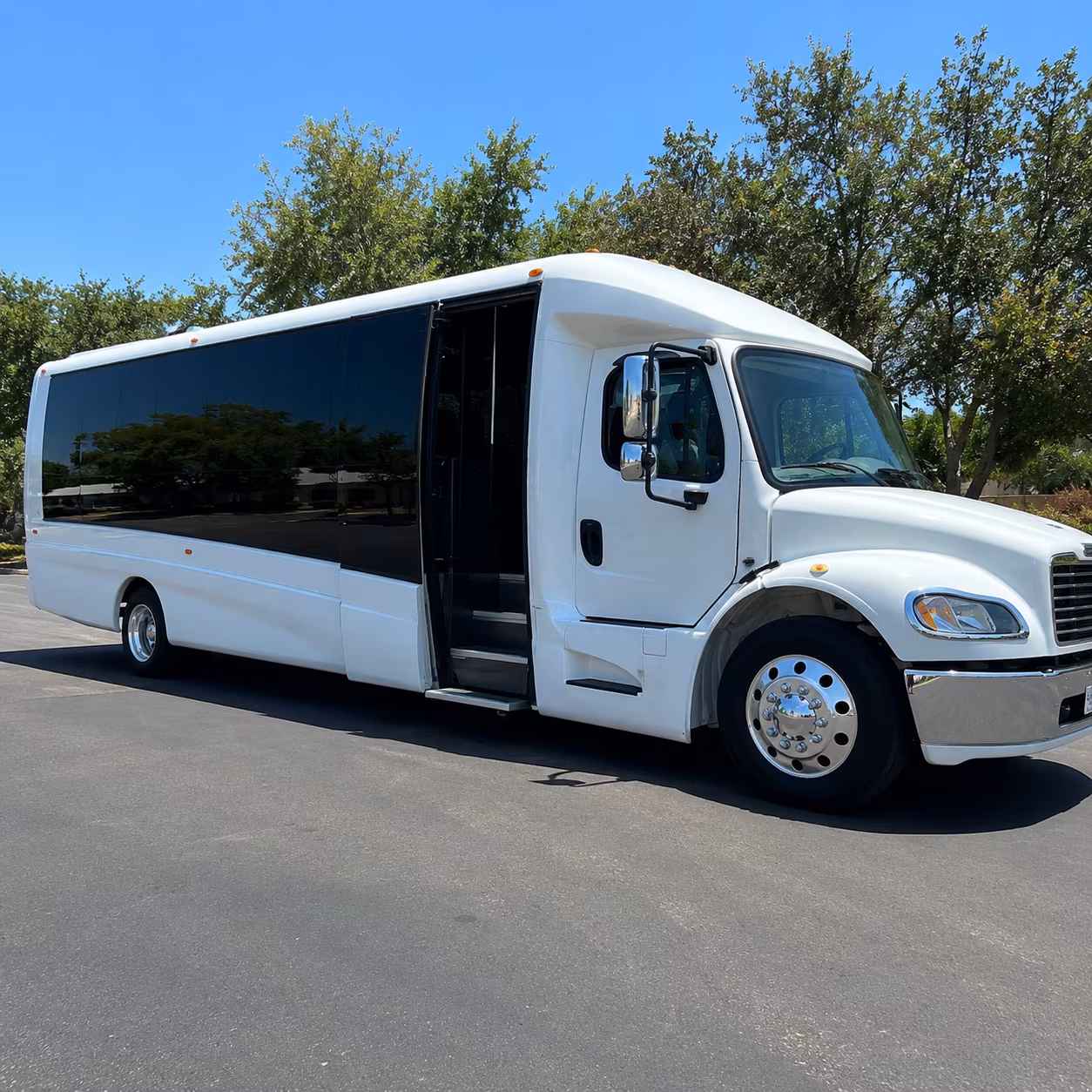 thousand oaks concert transportation onboard seating