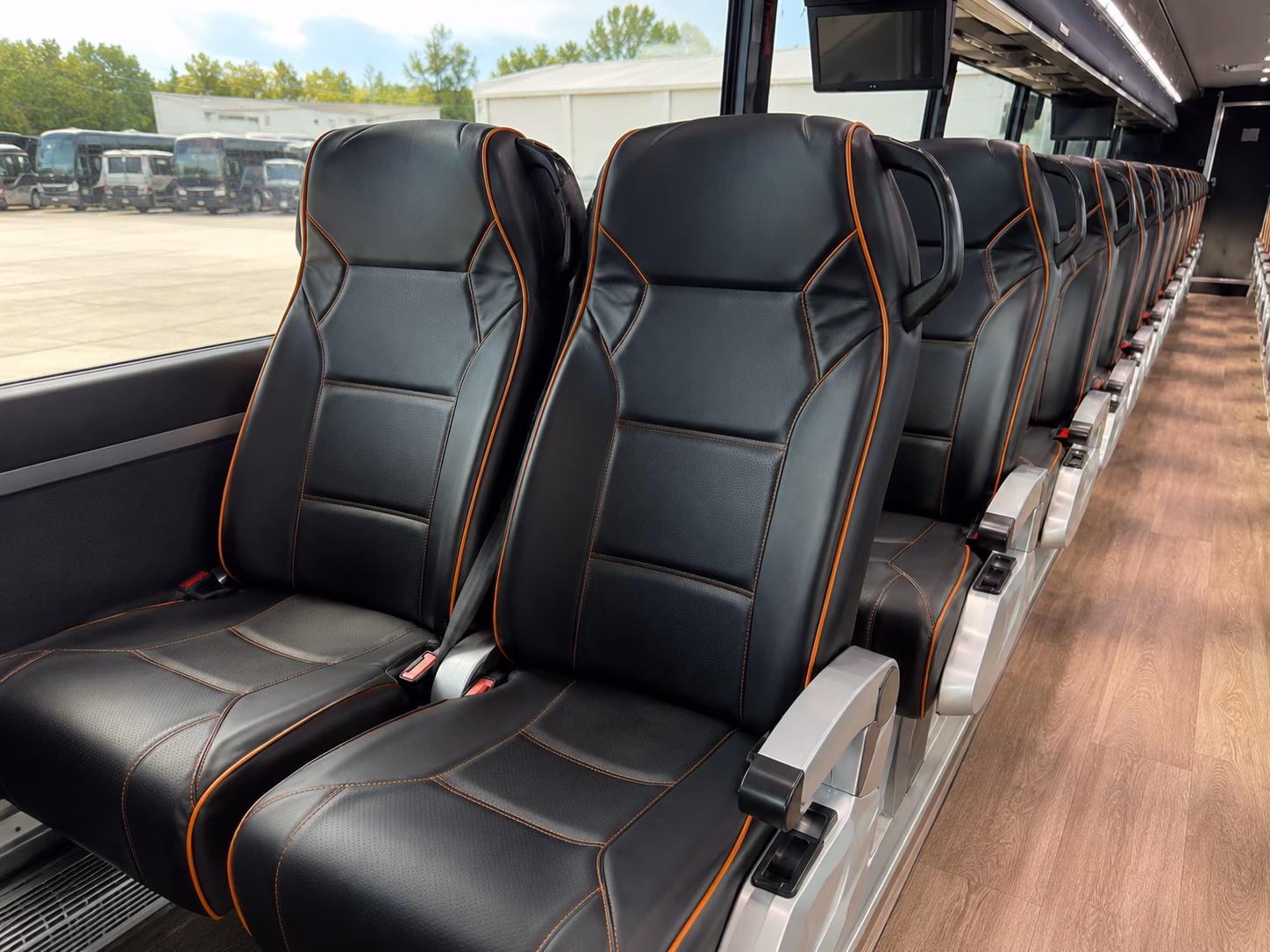 thousand oaks to los angeles charter bus rentals for groups